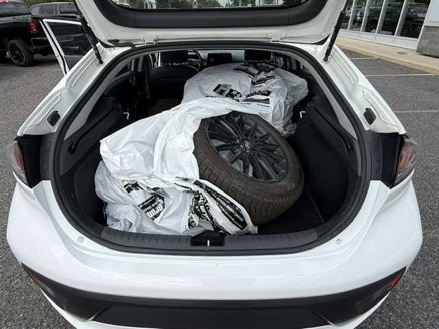 2020 Hyundai IONIQ White Saint-Basile-le-Grand - photo #23