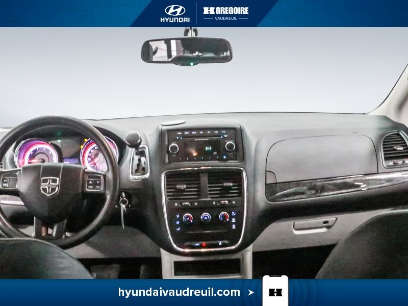 Dodge GR Caravan YA921 | Canada Value Package 2WD 2018 Rouge Laval - photo #23