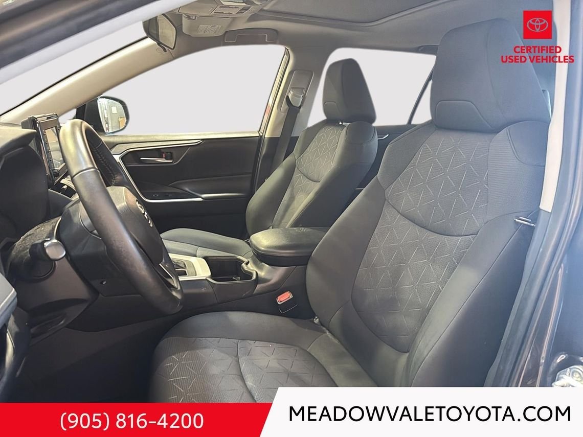 2022 Toyota RAV4 Sunroof, AWD, Power tailgate, Powers Drivers Seat, one owner Magnetic Grey Metallic Mississauga - photo #10