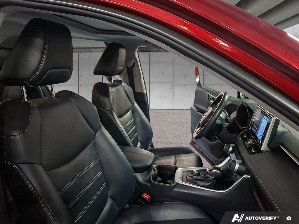 2019 Toyota RAV4 2600666A | Limited 03T3 RUBY FLARE P Edmonton - photo #20