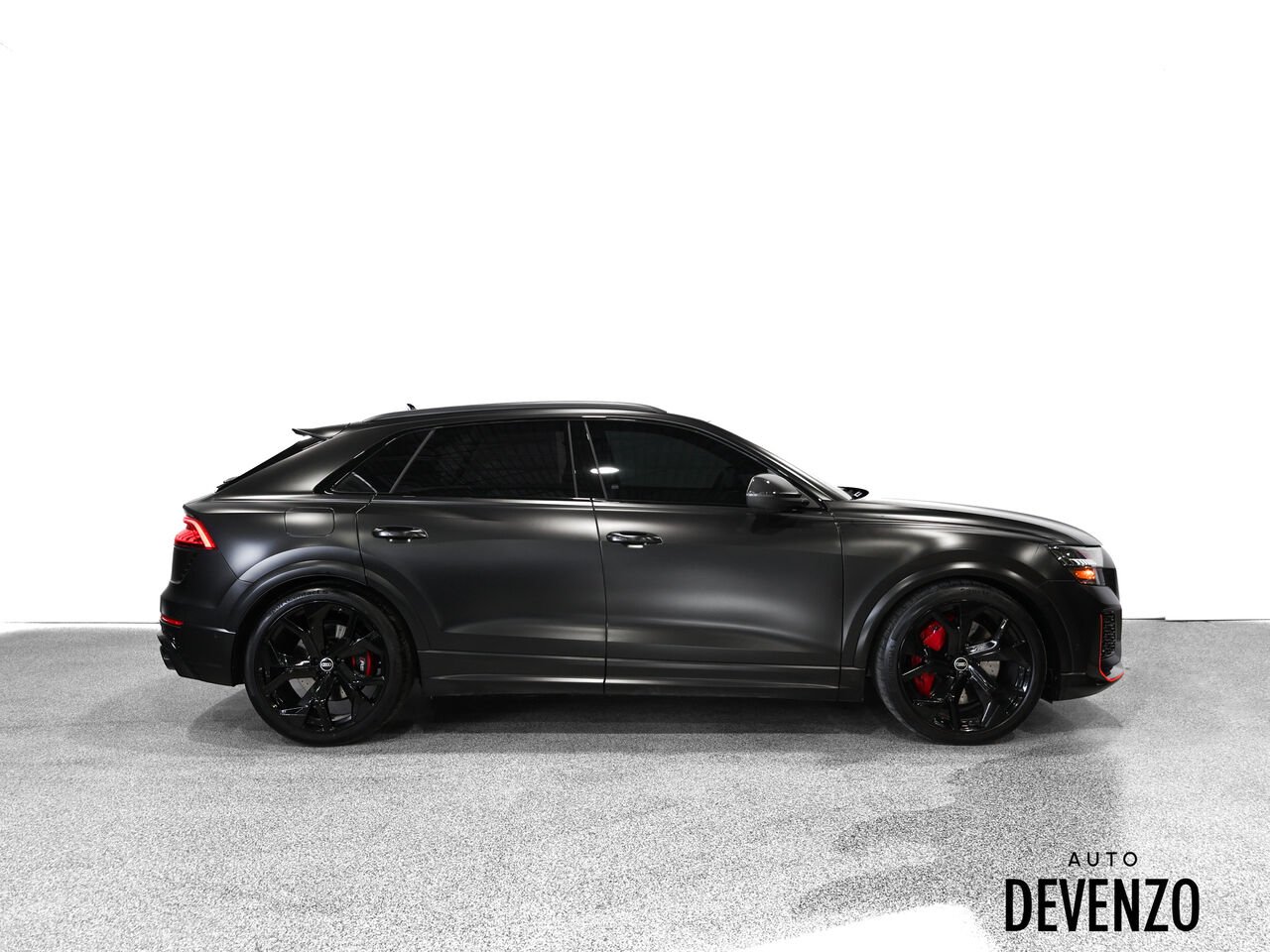 2023 Audi RS Q8 Black Saint-Eustache - photo #2