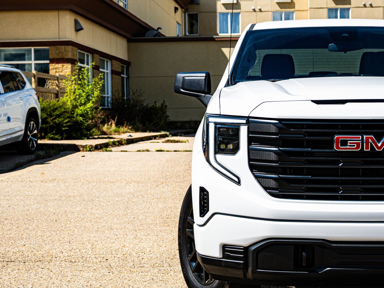 2024 GMC Sierra 1500 4WD Crew Cab 147 Pro White Sherwood Park - photo #5