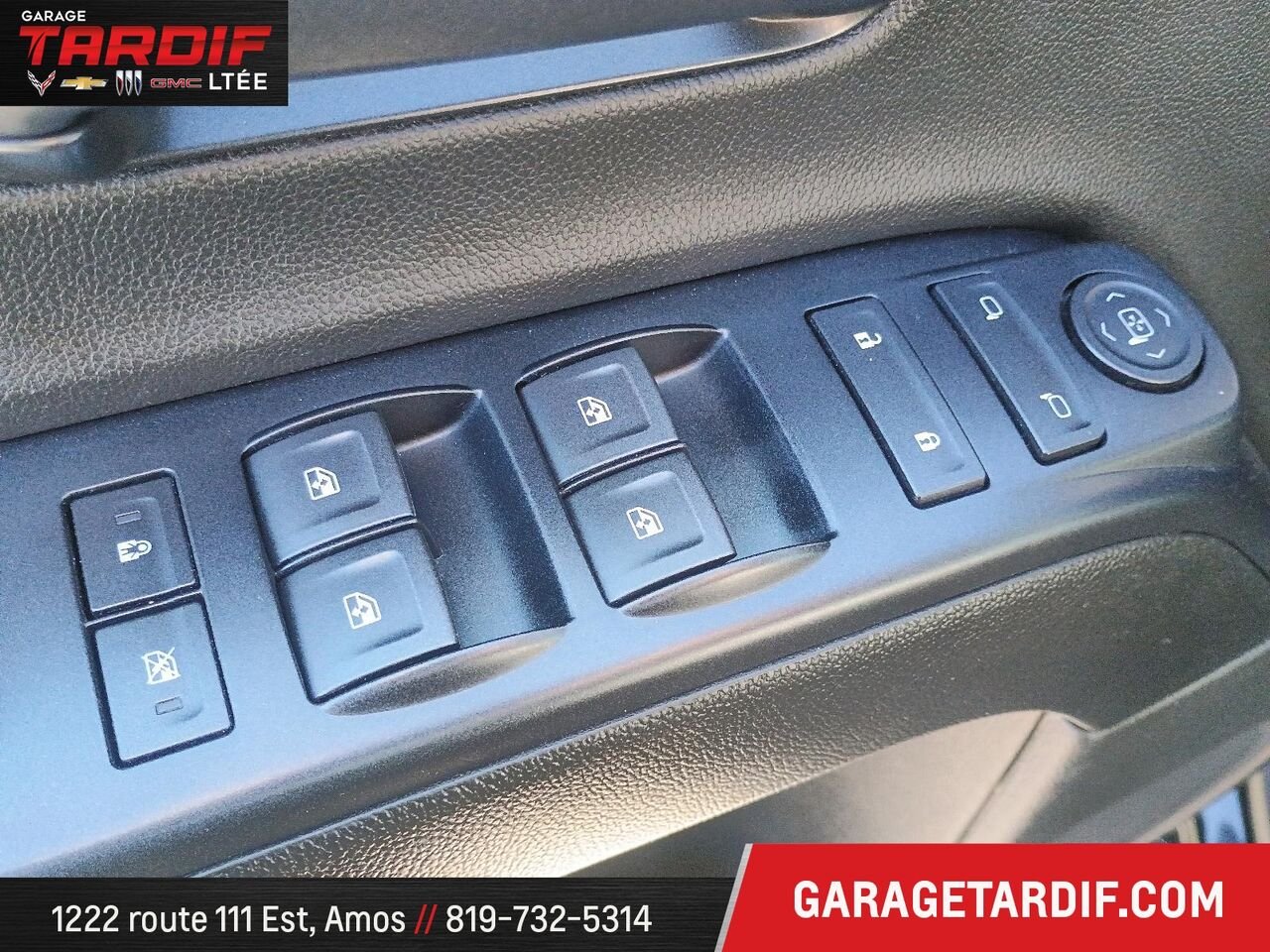 CHEVROLET SILVERADO CABINE MULTIPLACE 4RM 46783A 2018 Noir Amos - photo #14