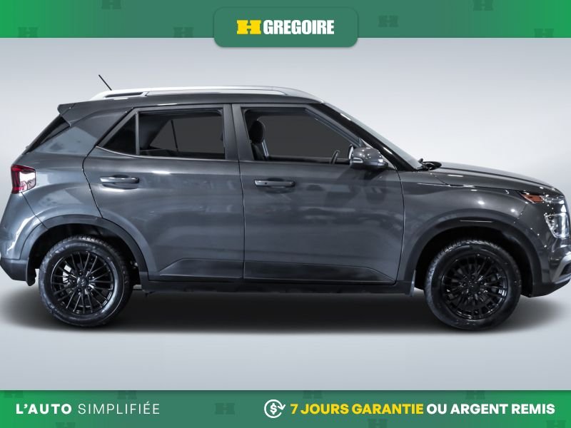 2023 Hyundai Venue Grey Blainville - photo #10