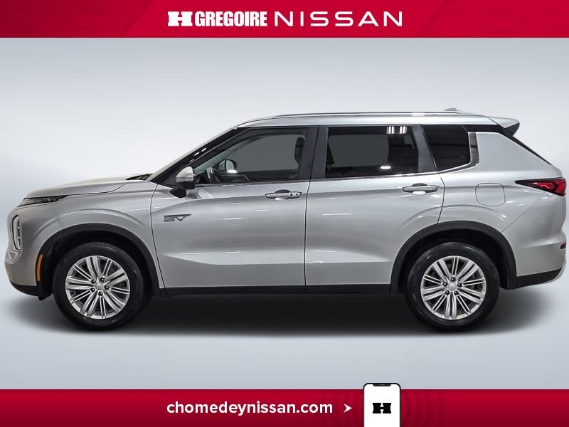 2024 Mitsubishi Outlander LE * AWD * Mag * Cuir * Hybrid 7 places White