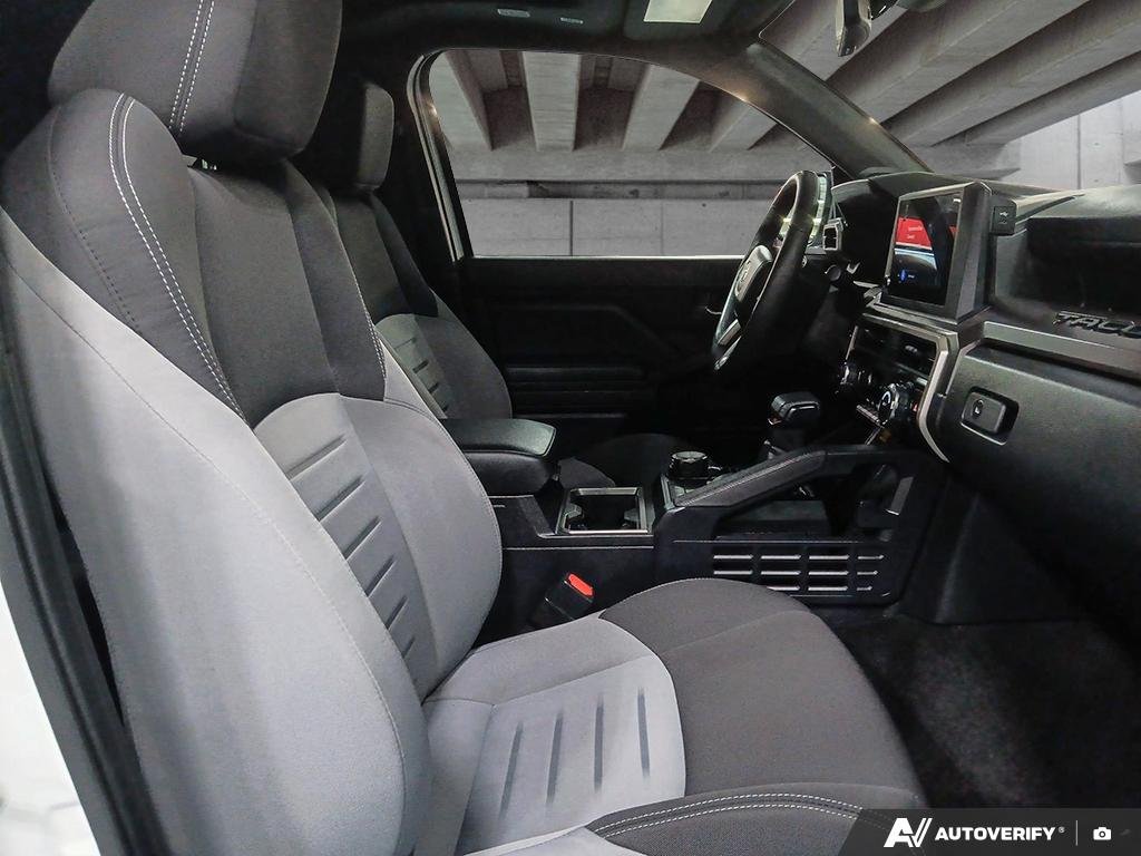 2025 Toyota Tacoma S2501725 | 4x4 Double Cab Auto White Edmonton - photo #21