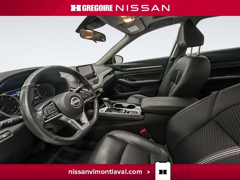 Nissan Altima 2025 Blanc Laval - photo #19