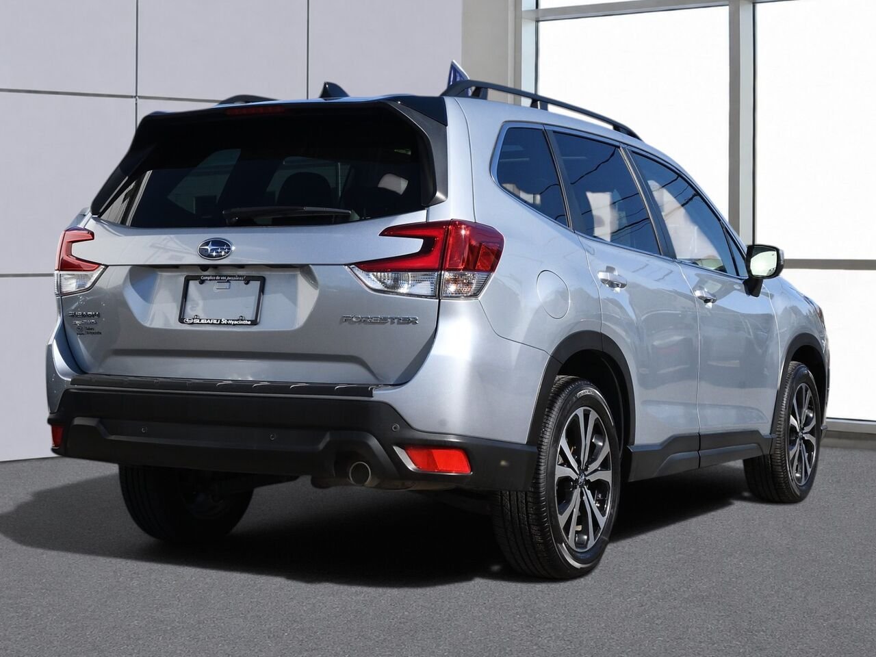 Subaru Forester Limited 2024 Argent Saint-Hyacinthe - photo #6