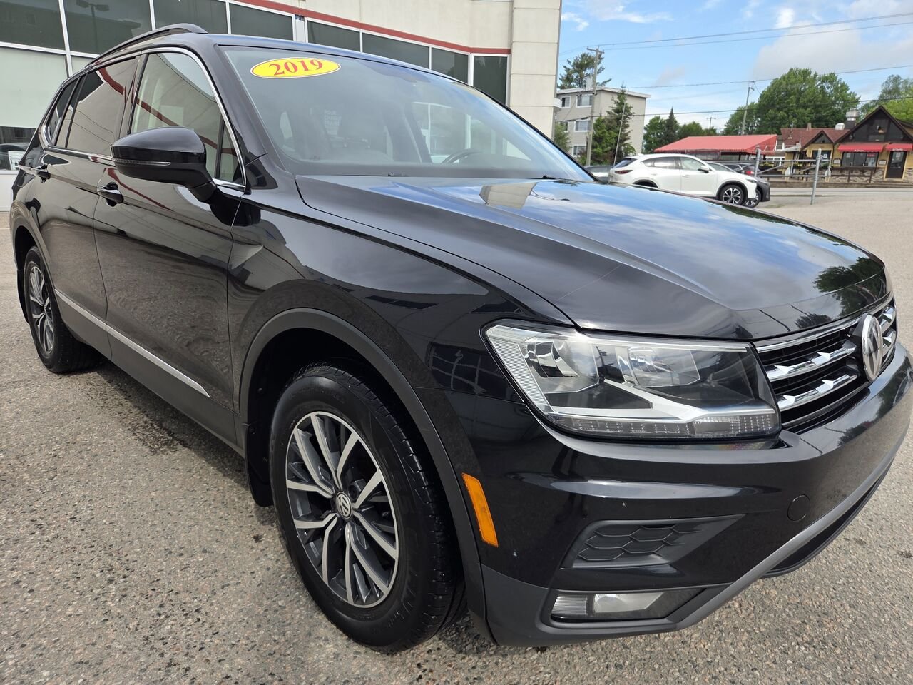 VOLKSWAGEN TIGUAN 2019 Noir Mont-Laurier - photo #2