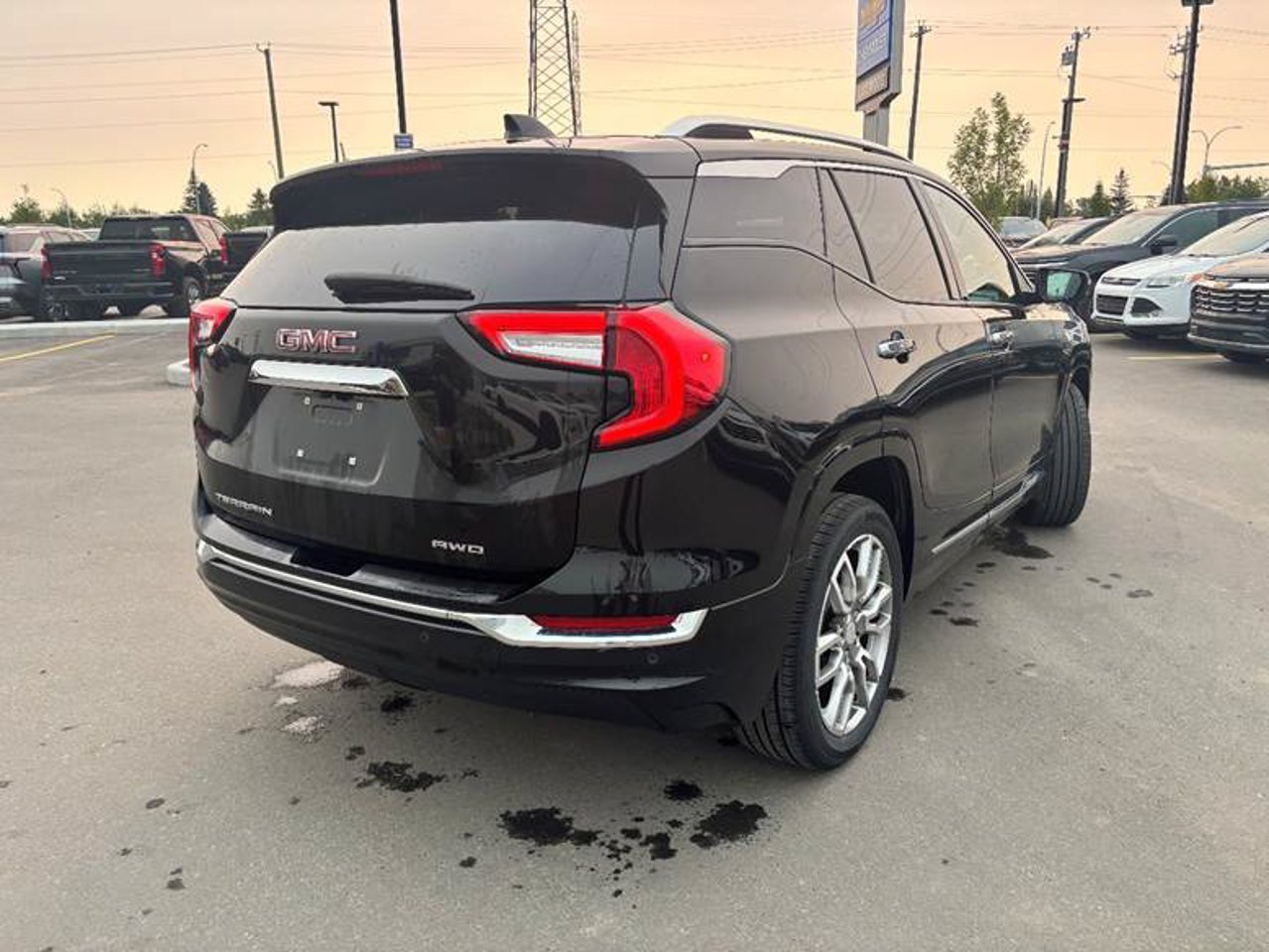 2022 GMC Terrain AWD 4dr Denali Black Sherwood Park - photo #4