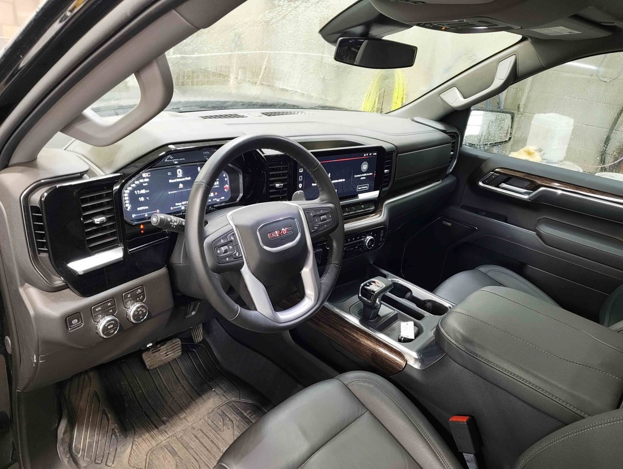 2026 GMC Sierra 1500 4WD Crew Cab 147 Elevation Black Sherwood Park - photo #6