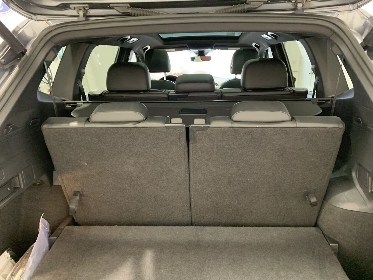 2019 Volkswagen Tiguan R-LINE Grey Châteauguay - photo #8
