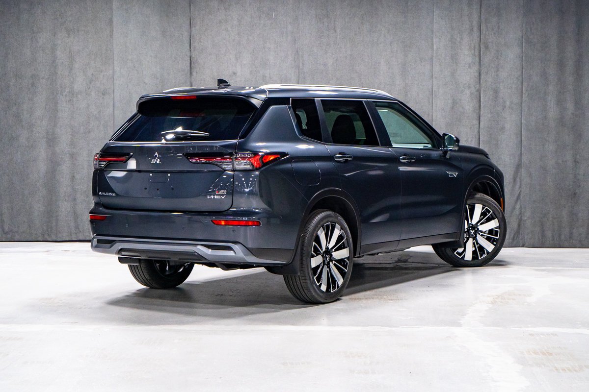 Mitsubishi Outlander PHEV SEL 2026 Fini Gris pierre de lune de qualité supérieure Montréal - photo #5