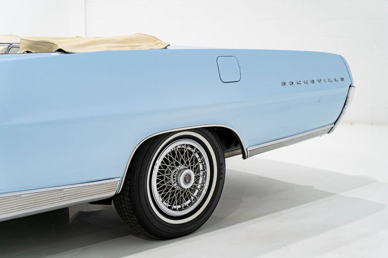 Pontiac Bonneville **PRICE IN USD** 1964 Bleu Montréal - photo #29
