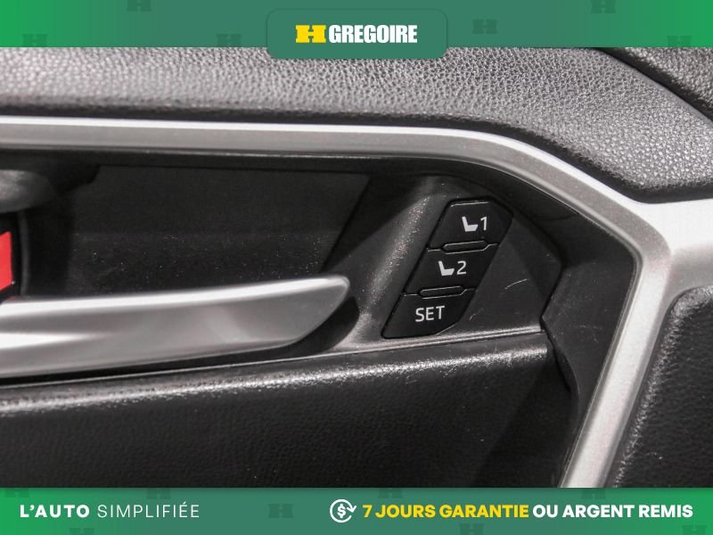Toyota Rav 4 2023 Blanc Blainville - photo #16