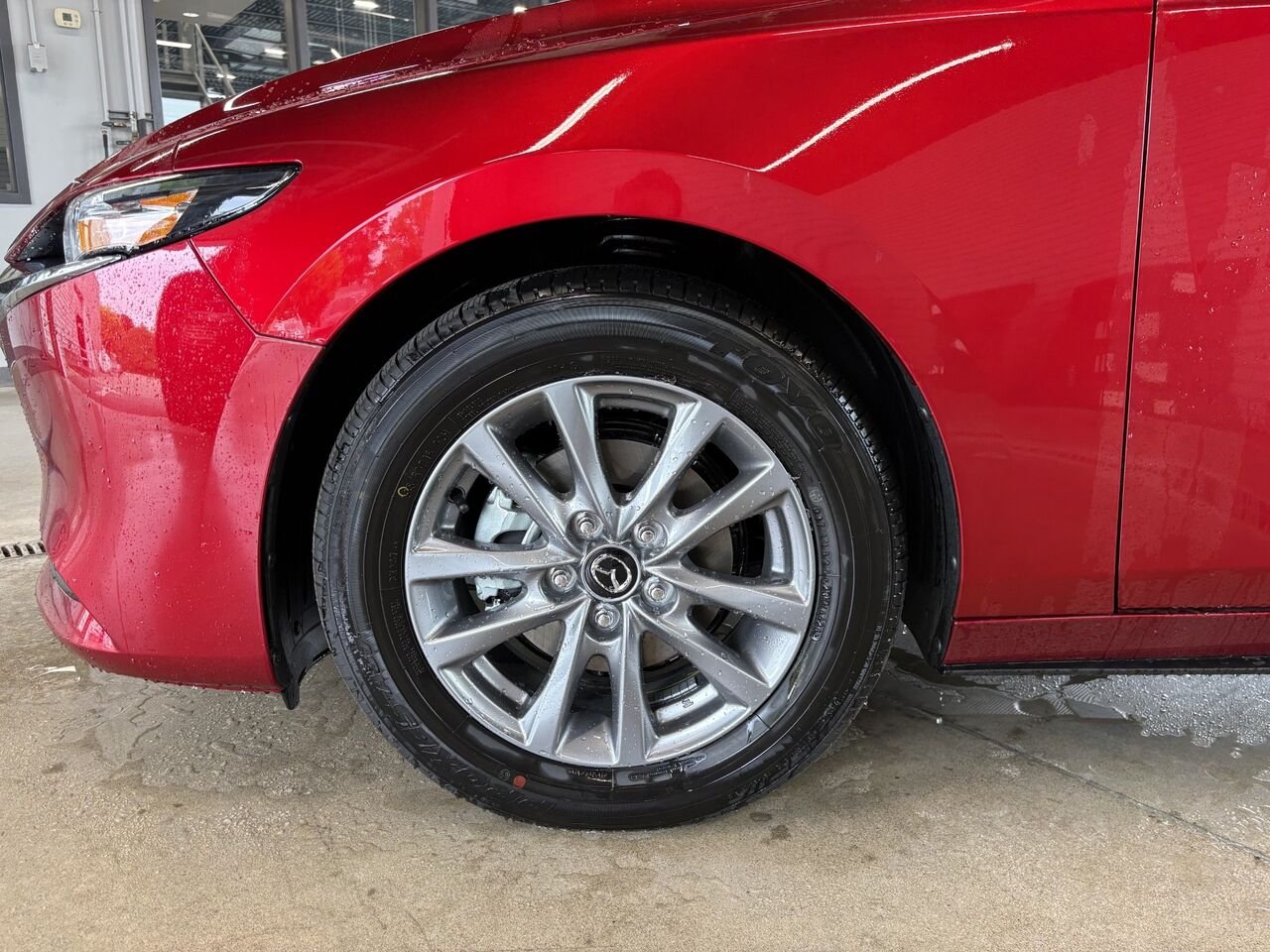 MAZDA Mazda3 GX 2026 Rouge vibrant cristal métallisé Châteauguay - photo #5