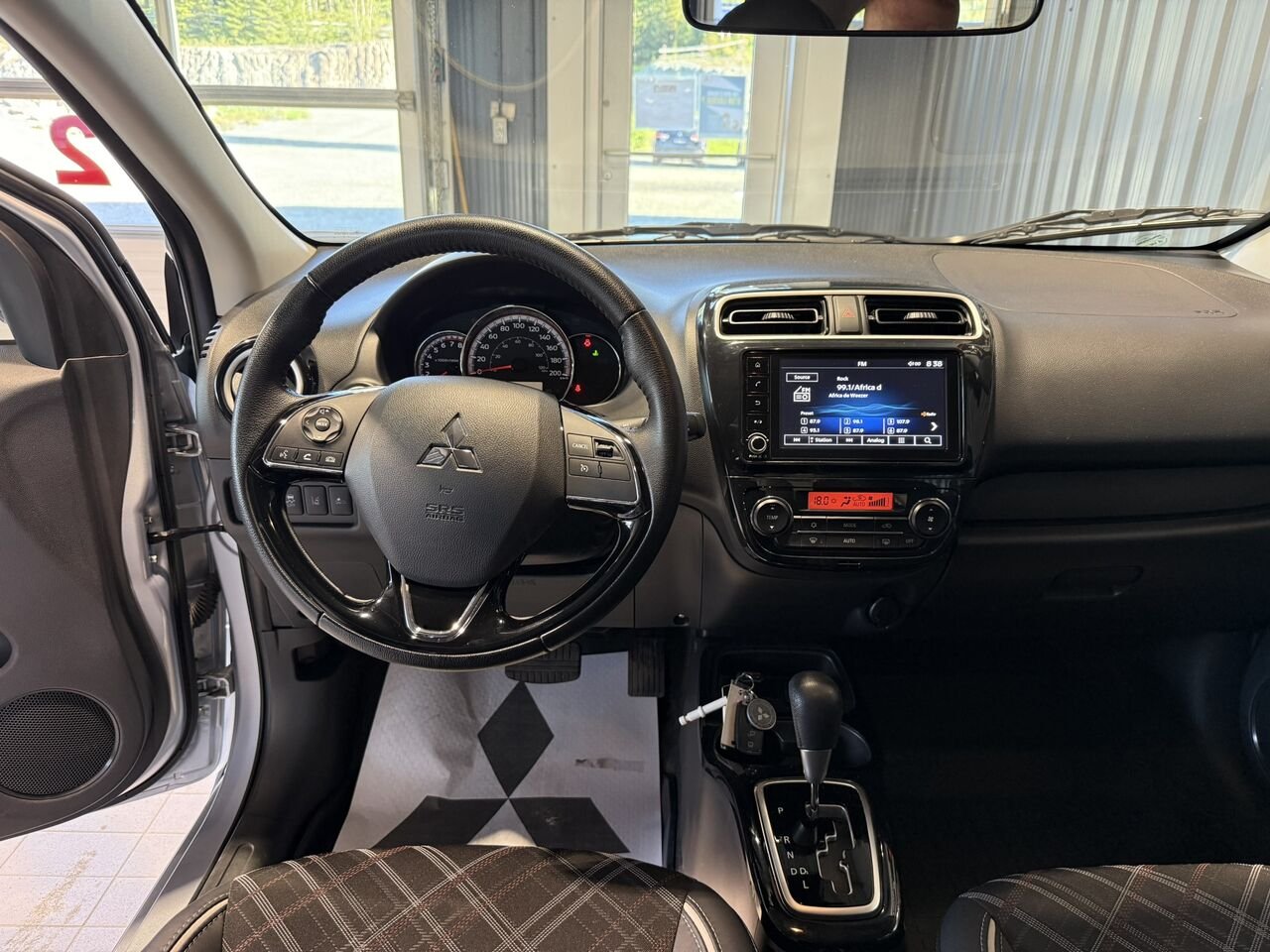 2024 Mitsubishi Mirage Silver Rouyn-Noranda - photo #9