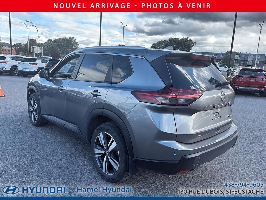 Nissan Rogue SV Moonroof AWD 2024 Gris