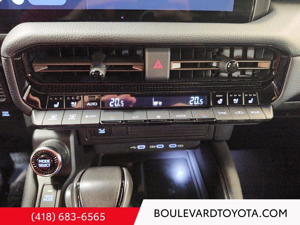 Toyota LAND CRUISER 100345A-85 | PREMIUM, 4X4 2025 Brun Québec - photo #17