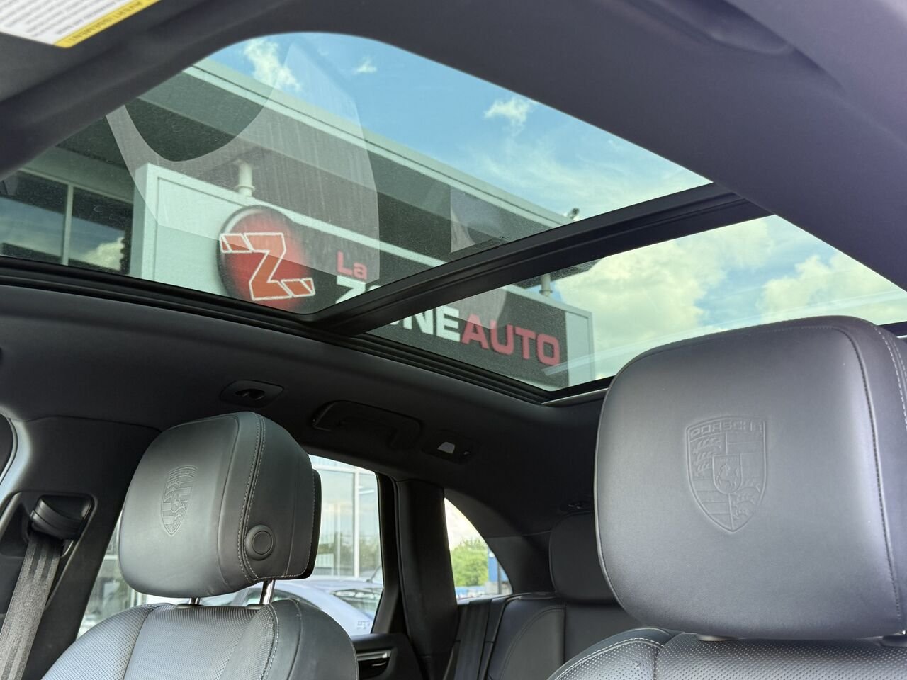 2019 Porsche Macan S White Granby - photo #13
