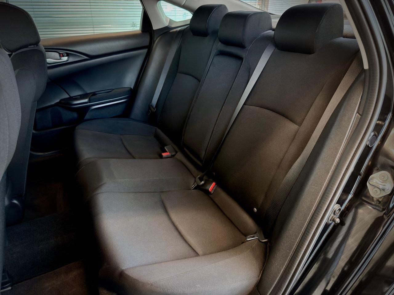 2019 Honda Civic Sedan Black Notre-Dame-des-Prairies - photo #19