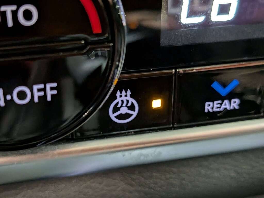 2024 Nissan Rogue AWD Platinum White Val-David - photo #16