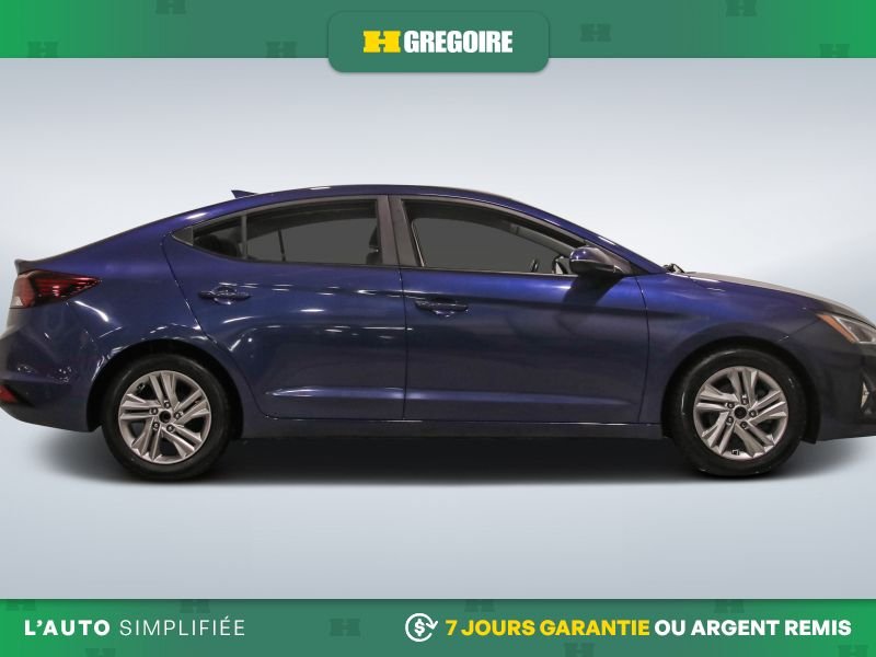 Hyundai Elantra 2019 Bleu Laval - photo #10
