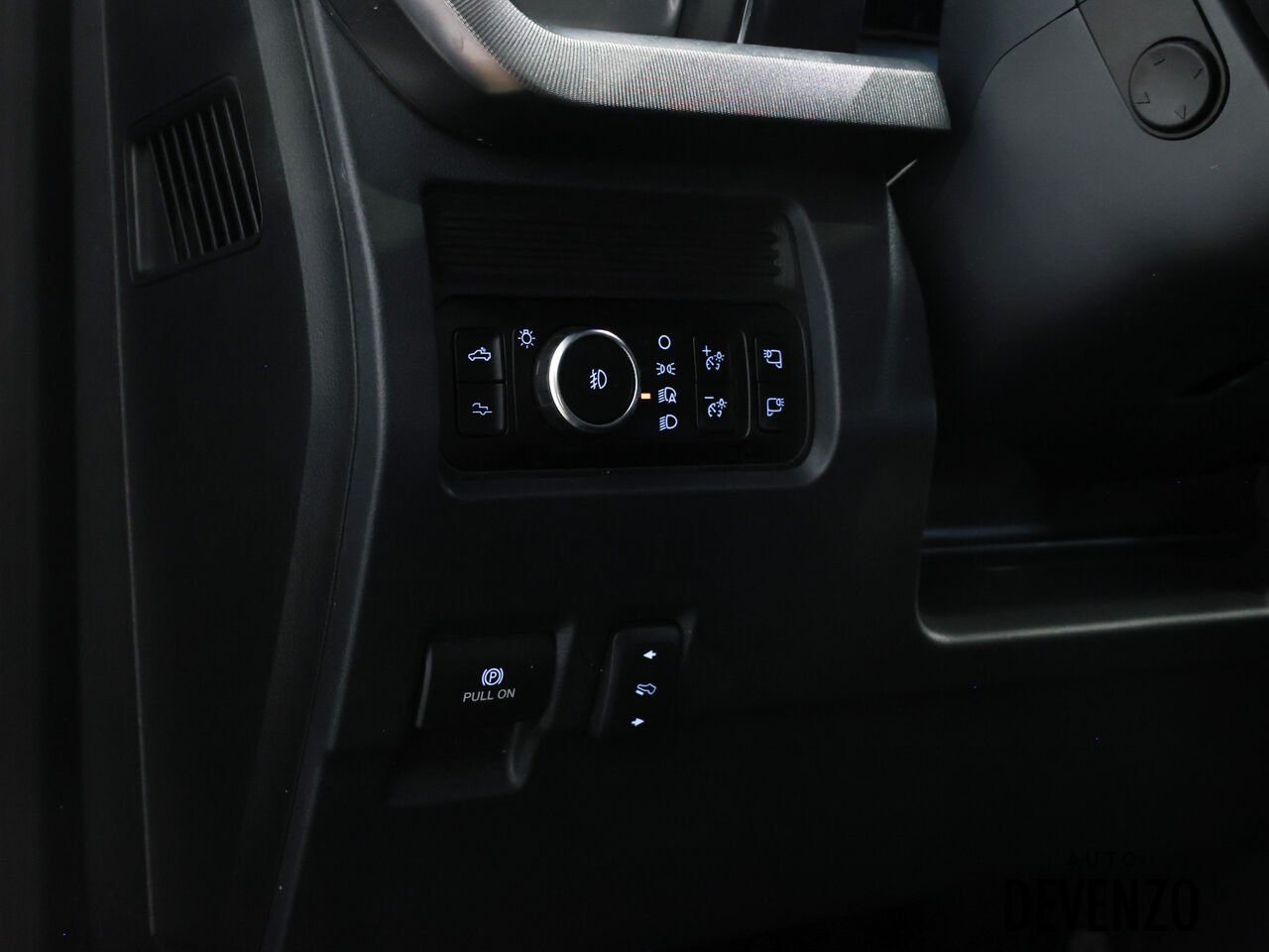 2025 Ford Super Duty F-250 SRW Black Saint-Eustache - photo #13
