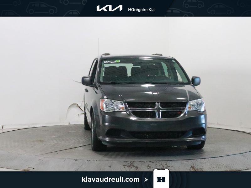 2015 Dodge GR Caravan Grey Laval - photo #0