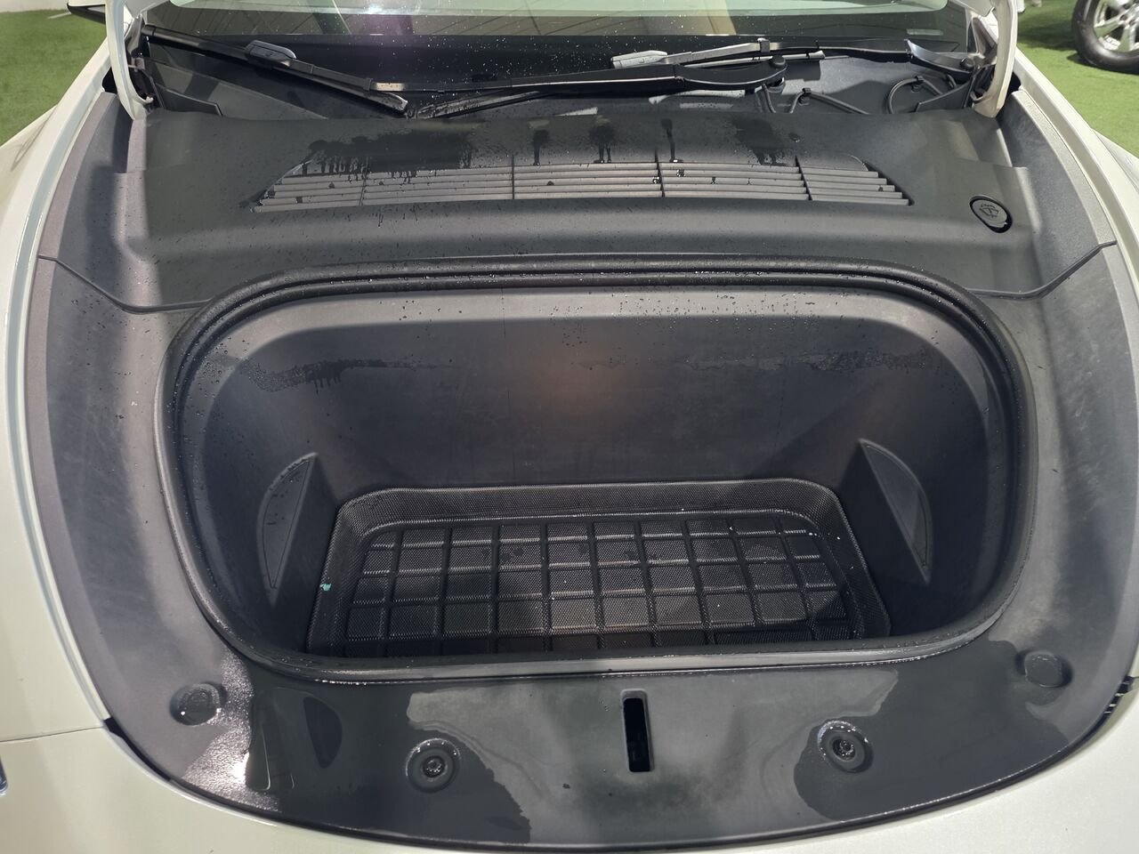 2022 Tesla Model Y White  - photo #22