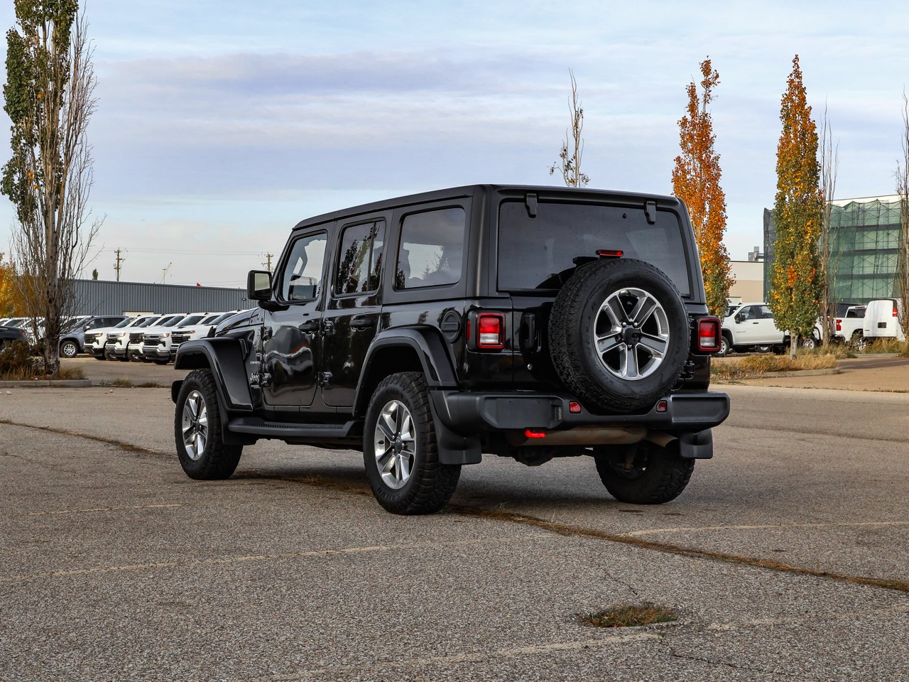 2020 Jeep Wrangler Unlimited Sahara 4x4 Black Sherwood Park - photo #5