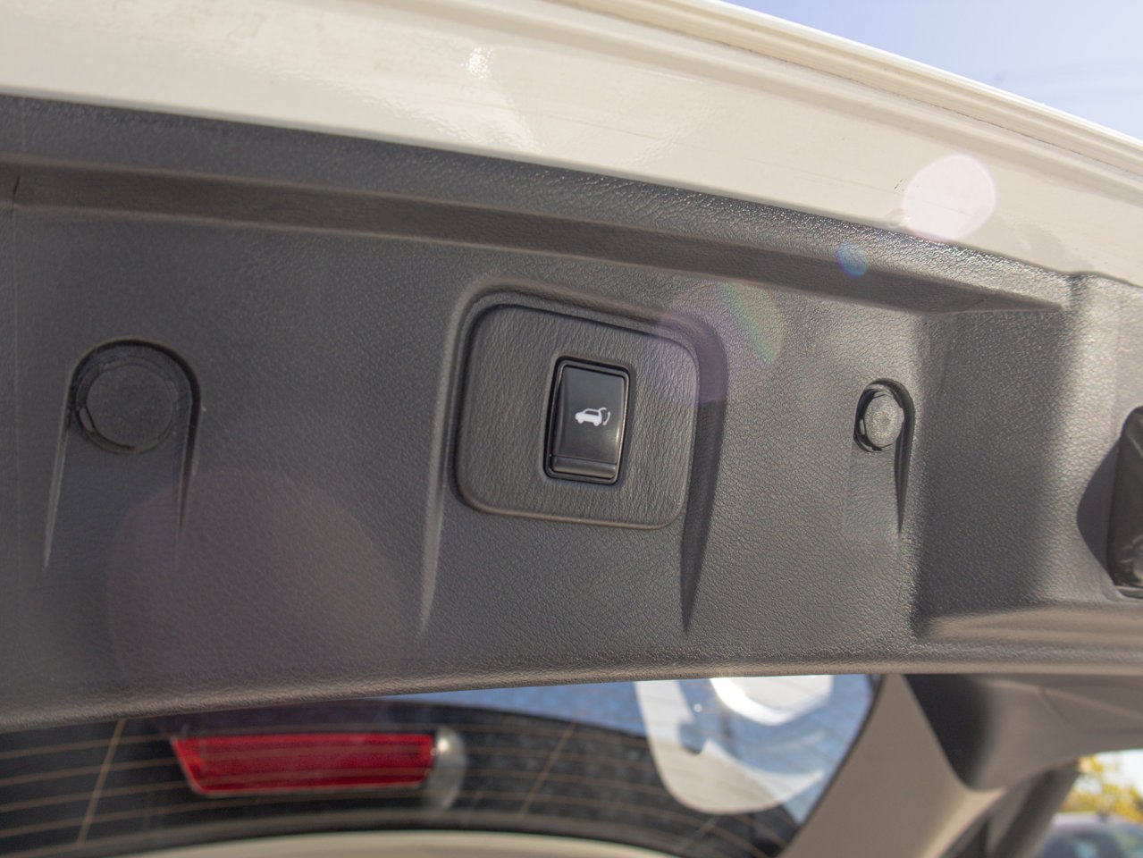 2024 Nissan Murano AWD SV White Sherwood Park - photo #11