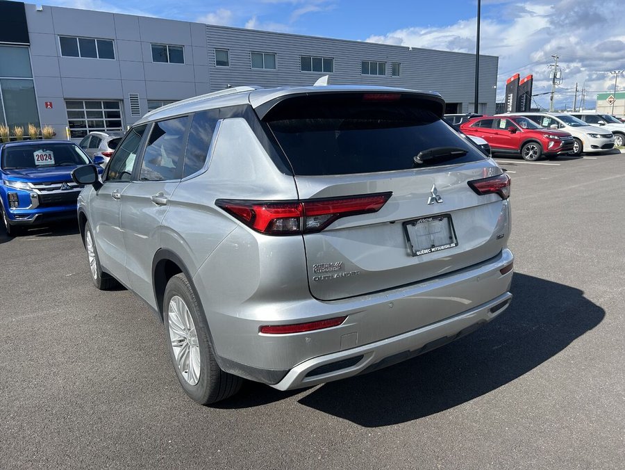 Mitsubishi Outlander LE S-AWC, Entrée sans clef, Hayon électrique 2024 Argent