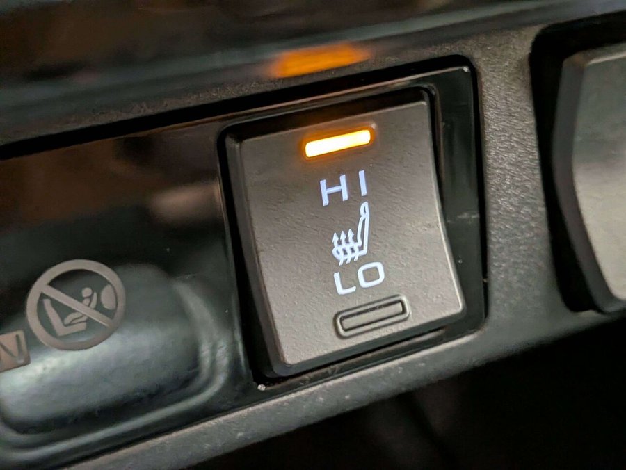 Toyota RAV4 LE AWD 2024 Noir