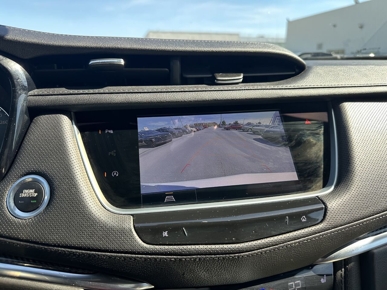 2024 CADILLAC XT5 SPORT Traction intégrale, 4 portes Sport White Gatineau - photo #14