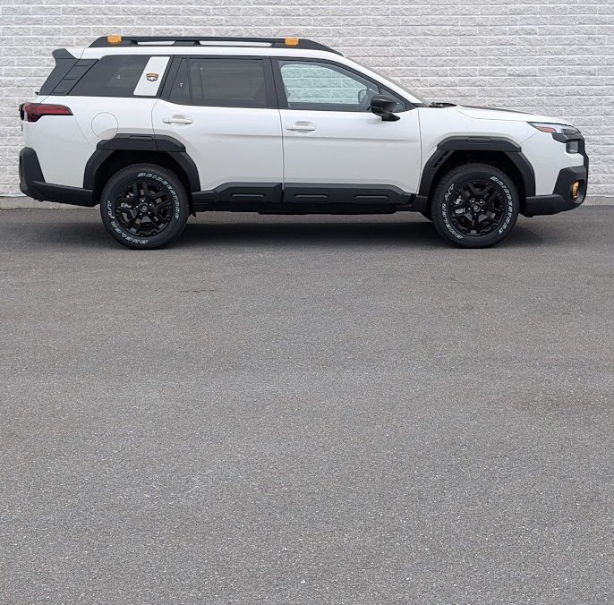 2026 SUBARU Outback WILDERNESS Crystal White Pearl