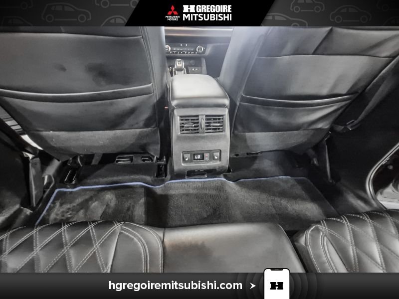 Mitsubishi Outlander PHEV 2023 Noir Blainville - photo #27