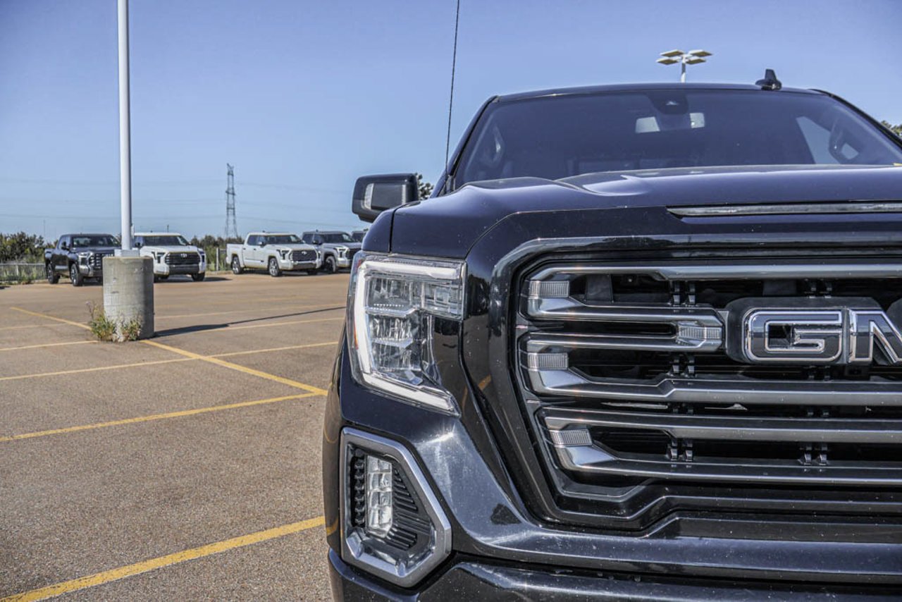 2022 GMC Sierra 1500 Limited 4WD Crew Cab 147 AT4 Black Sherwood Park - photo #10