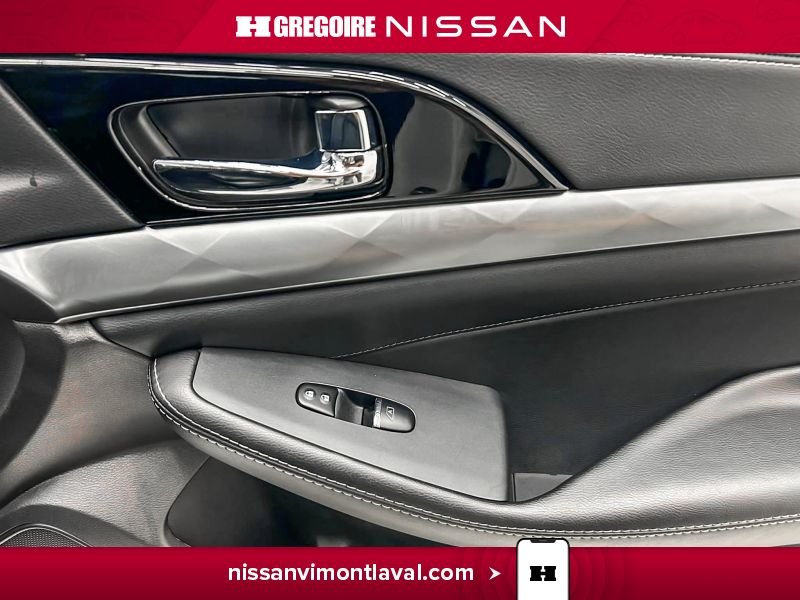 2023 Nissan Maxima White Saint-Eustache - photo #11