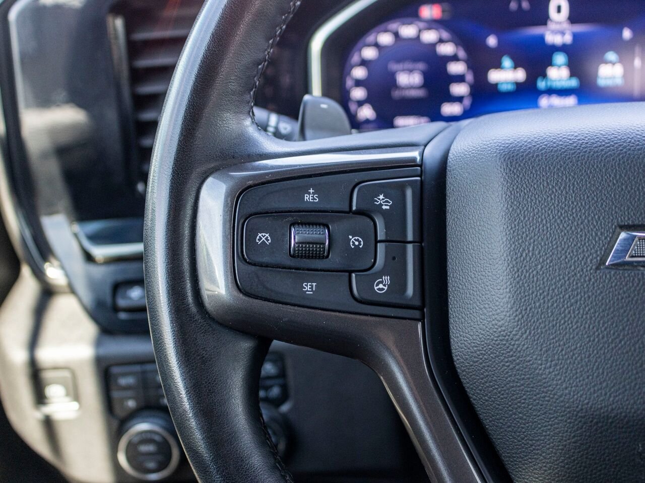 Chevrolet Silverado 1500 ZR2 cabine multiplace 4RM 2024 Gris Châteauguay - photo #11