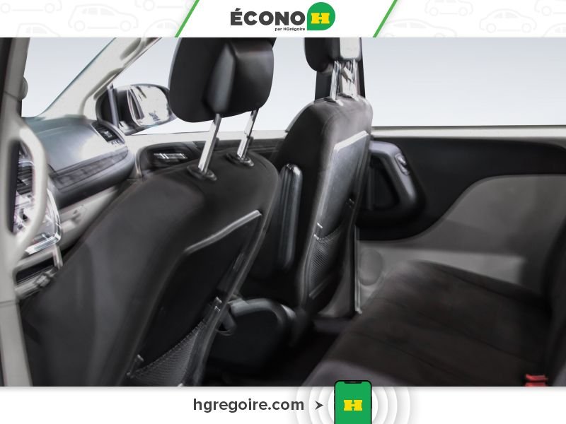 2015 Dodge GR Caravan White Carignan - photo #16