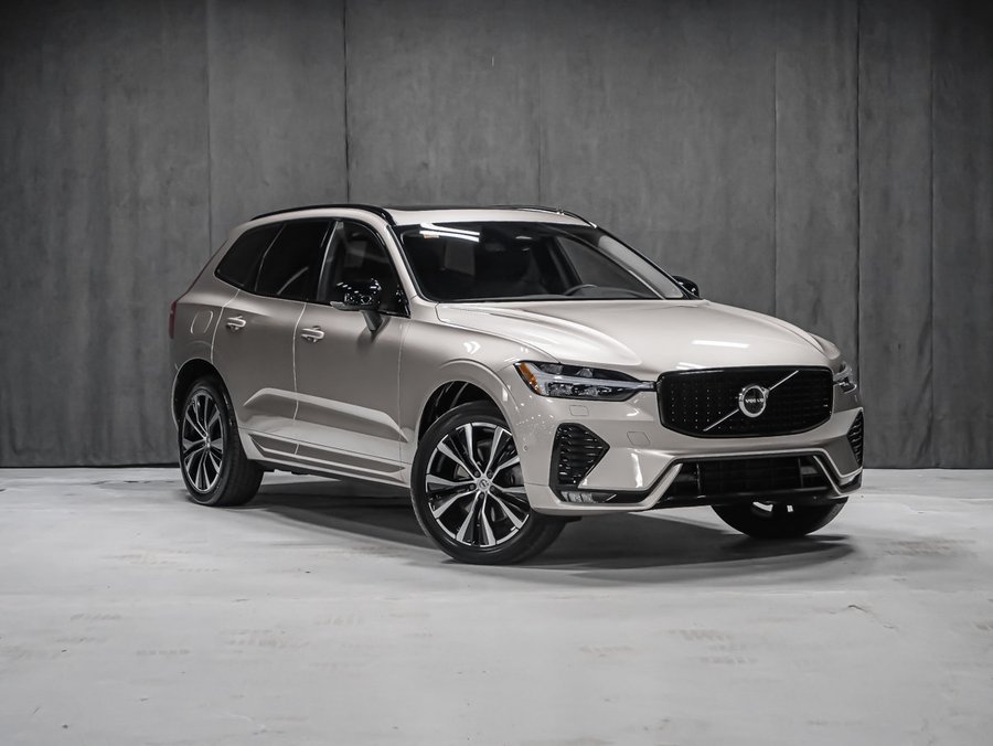 Volvo XC60 B6 PLUS DARK CLIMAT HARMAN KARDON 2023 Mauve