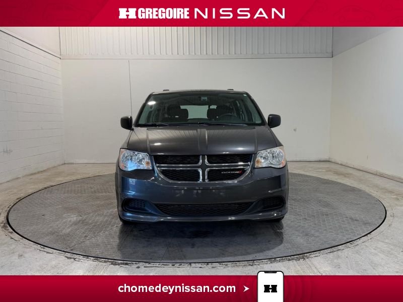 2017 Dodge GR Caravan Grey Laval - photo #1