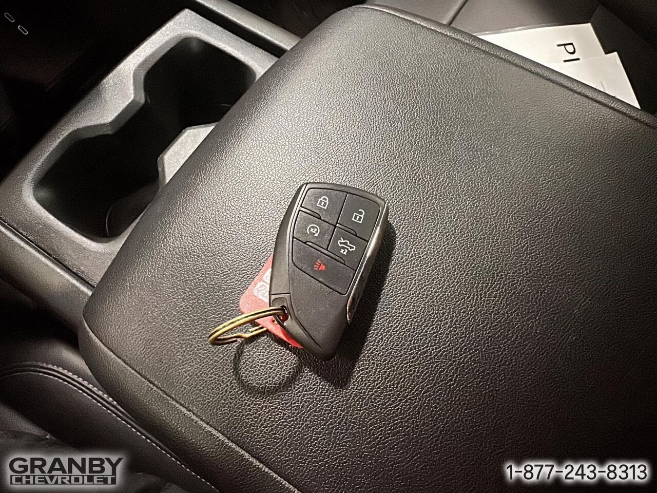 2024 Chevrolet Silverado EV WT cabine multiplace e4RM avec 4WT | G3905 White Granby - photo #17