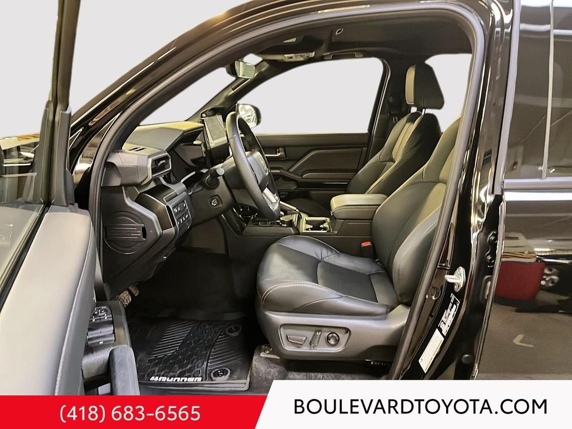 Toyota 4Runner 99455A-36 | Limited 2025 Noir Québec - photo #21