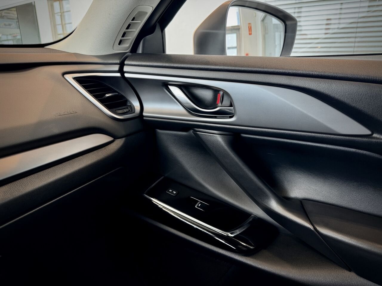 2021 Mazda CX-9 White Notre-Dame-des-Prairies - photo #37