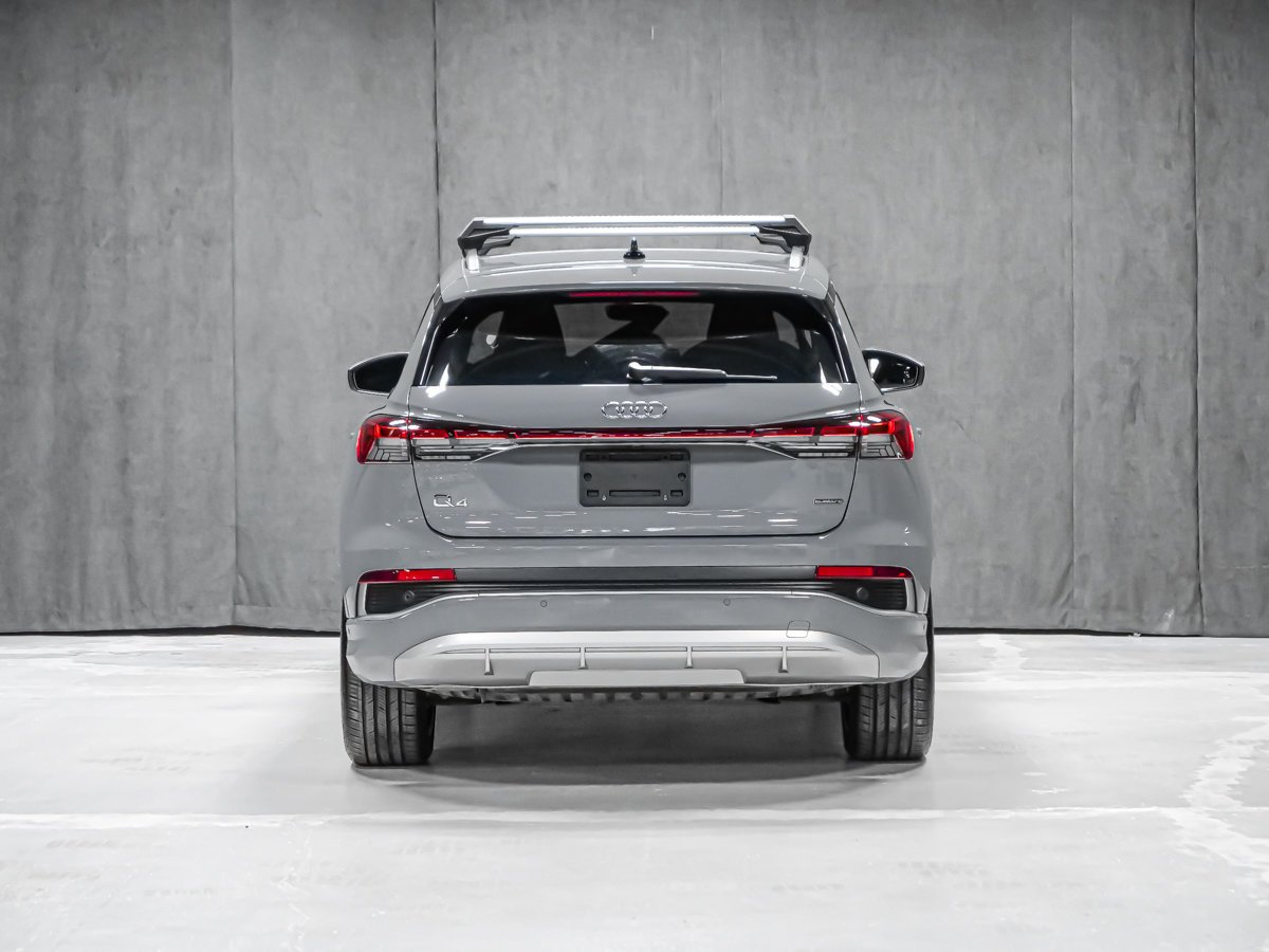 Audi Q4 e-tron 2023 Gris Montréal - photo #4