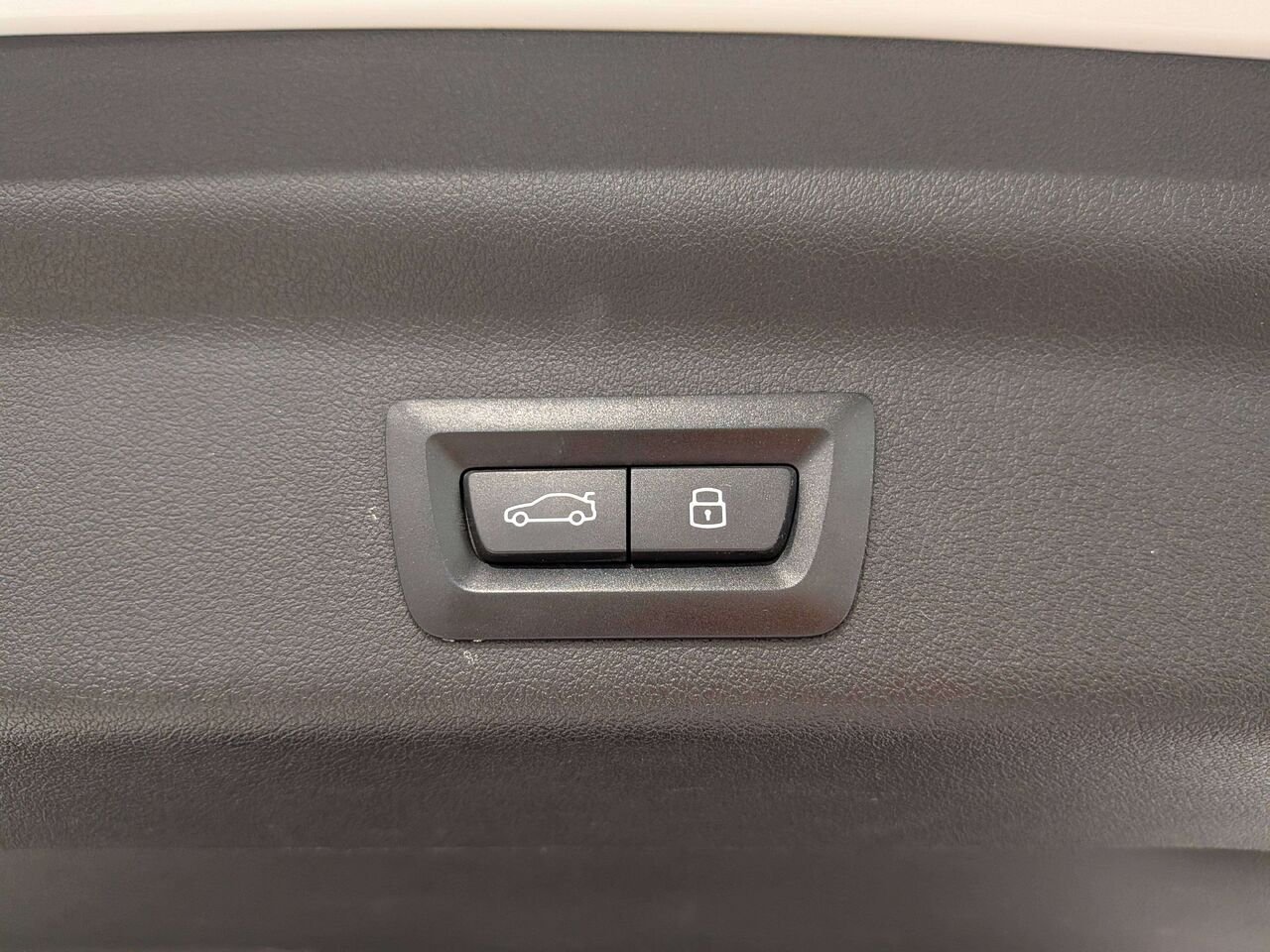 BMW X1 xDrive28i Sports Activity Vehicle 2023 Blanc Val-David - photo #9