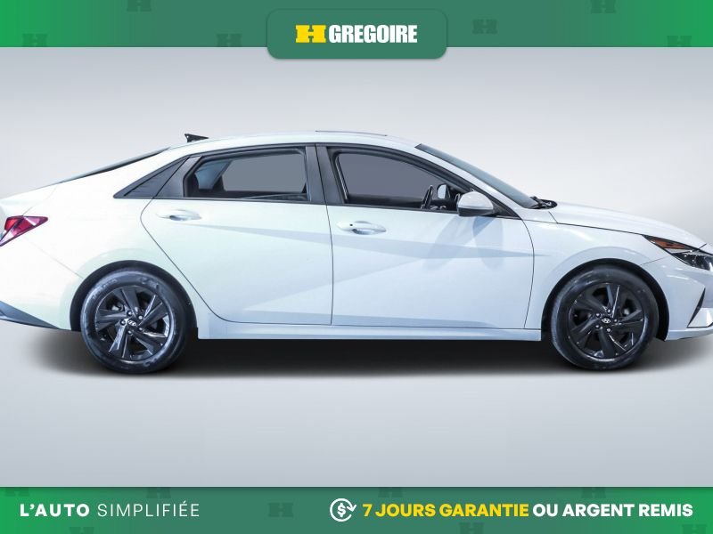 2021 Hyundai Elantra White Laval - photo #10
