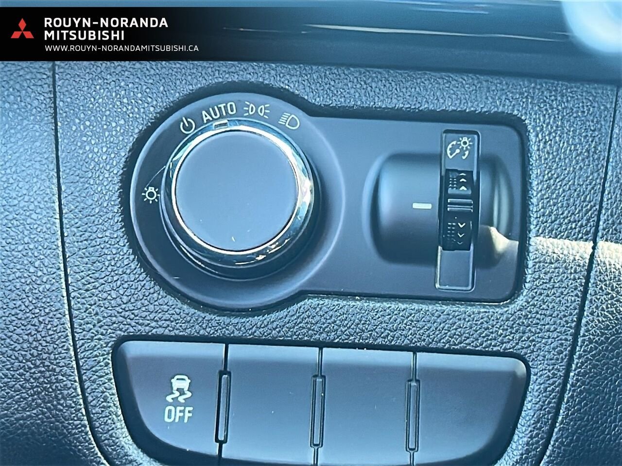 Chevrolet Spark LT à hayon 4 portes CVT avec 1LT 2020 Gris Rouyn-Noranda - photo #19
